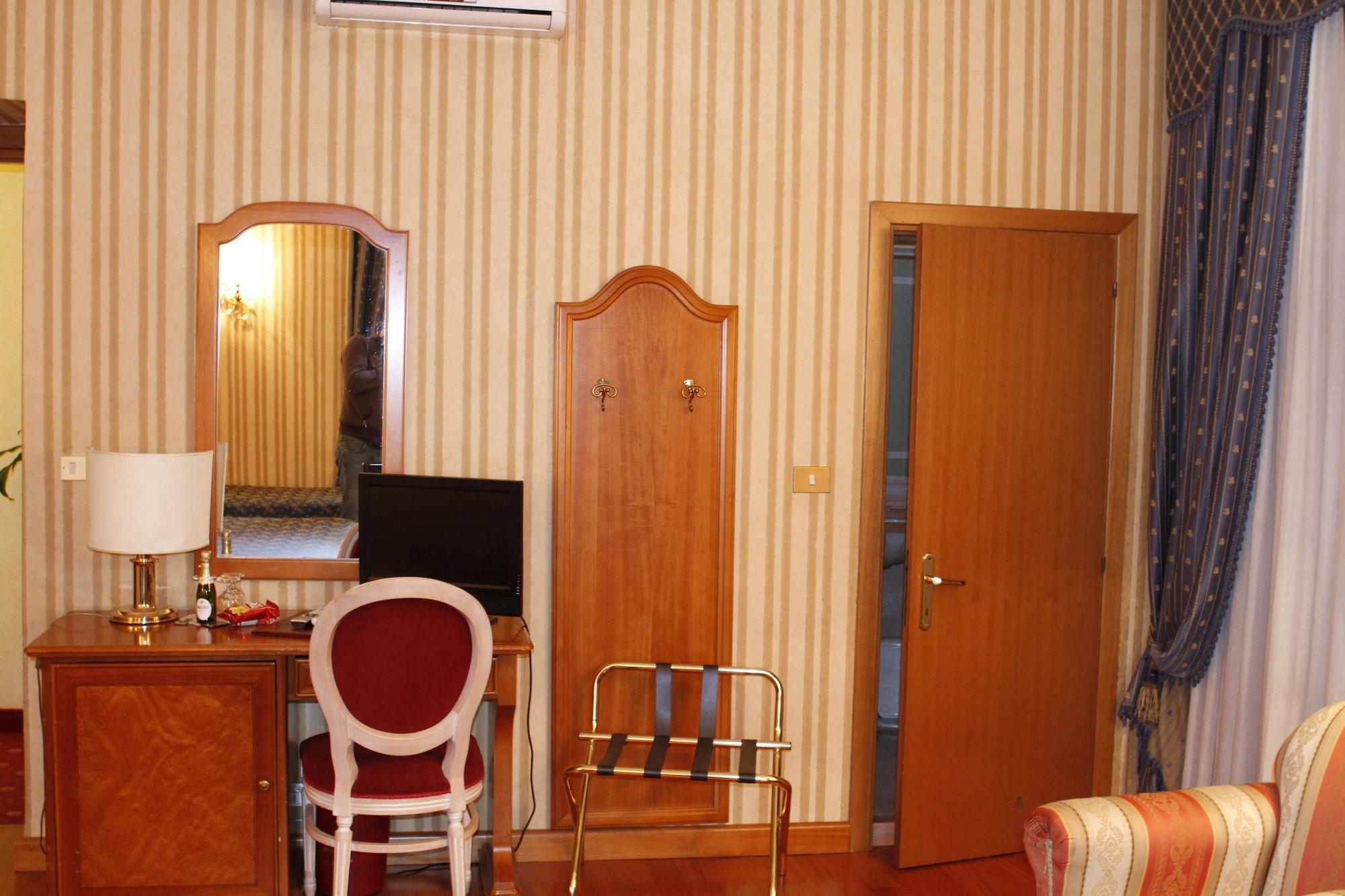 Hotel Sistina Рим Екстер'єр фото